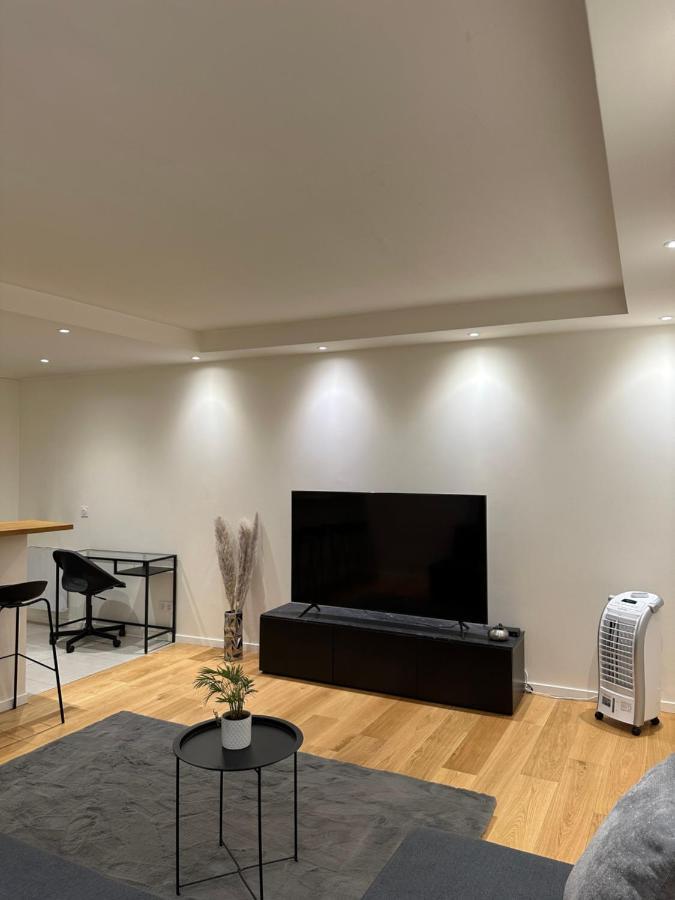 Cosy, Appartement Refait A Neuf Limite 16 Булон Биянкур Екстериор снимка