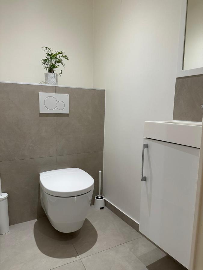 Cosy, Appartement Refait A Neuf Limite 16 Булон Биянкур Екстериор снимка