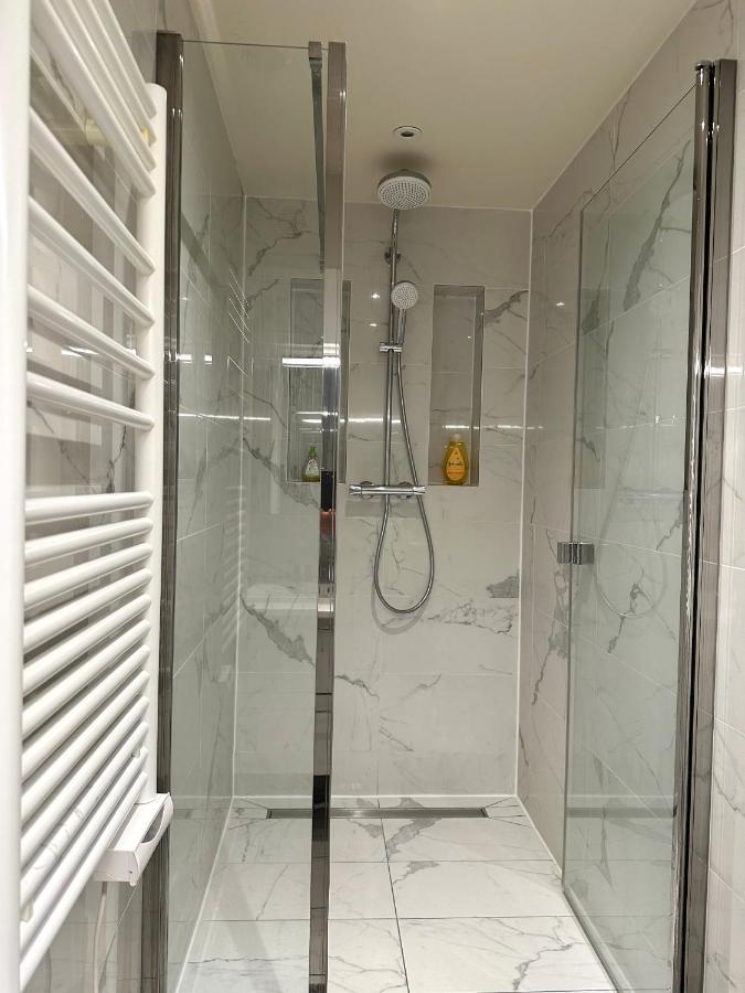 Cosy, Appartement Refait A Neuf Limite 16 Булон Биянкур Екстериор снимка