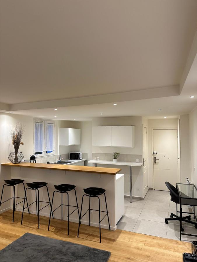 Cosy, Appartement Refait A Neuf Limite 16 Булон Биянкур Екстериор снимка